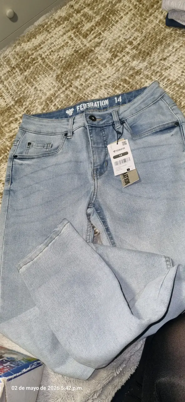 Jeans claros niño talle 14 - miniatura 1