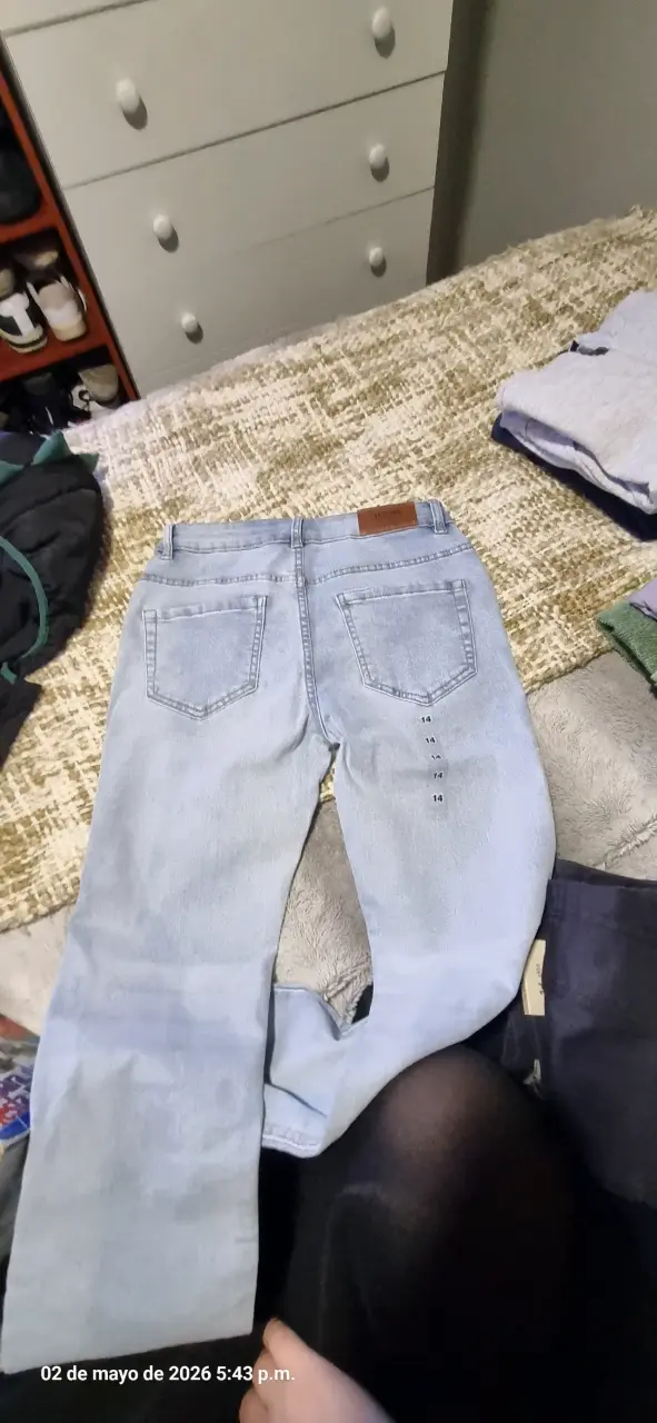 Jeans claros niño talle 14 - miniatura 2