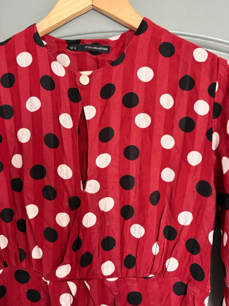 Vestido rojo lunares - miniatura 2