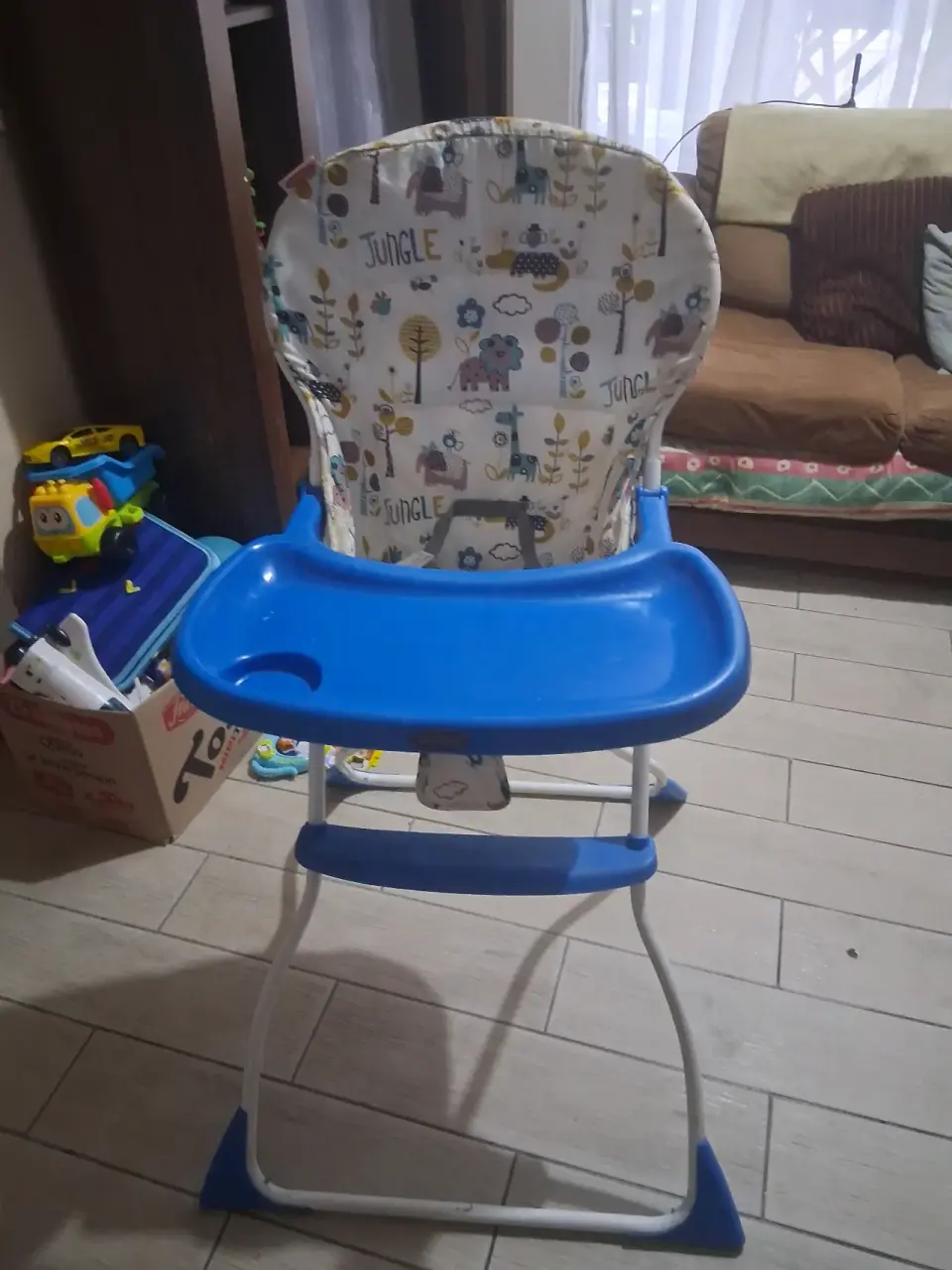 Silla de comer para bebé con bandeja - miniatura 3