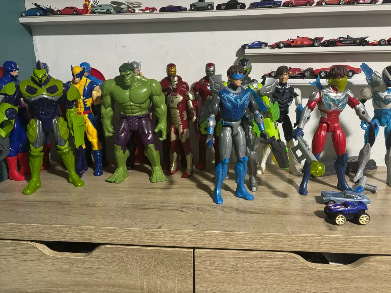 Figuras de acción superhéroes - miniatura 1