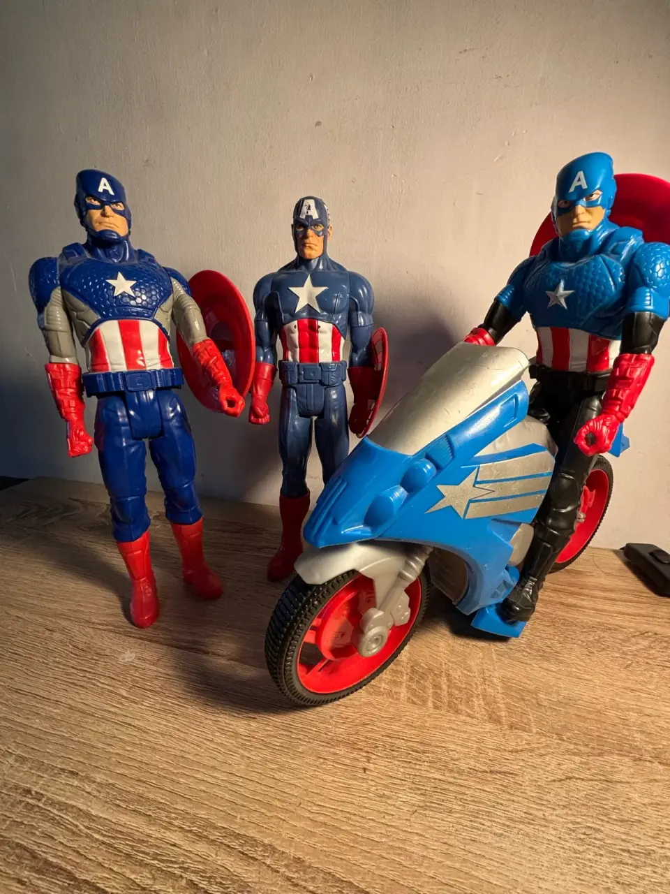 Figuras de acción superhéroes - miniatura 2