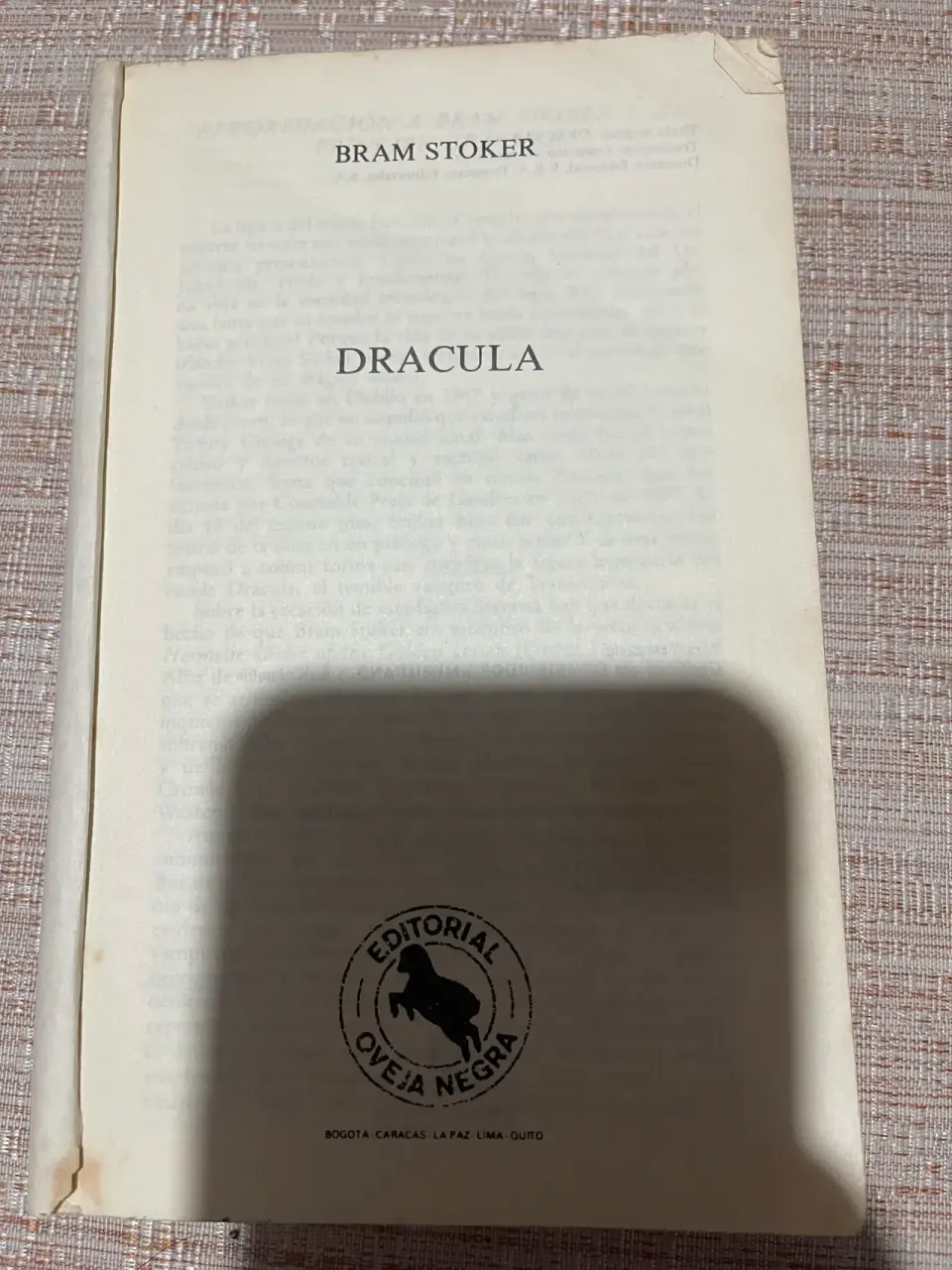 Libro Dracula por Bram Stoker