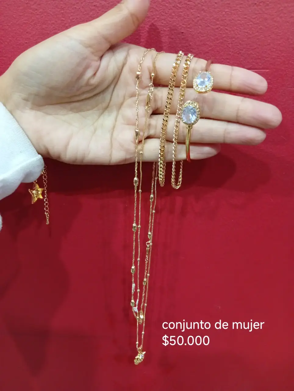 Conjunto de joyas doradas - miniatura 2