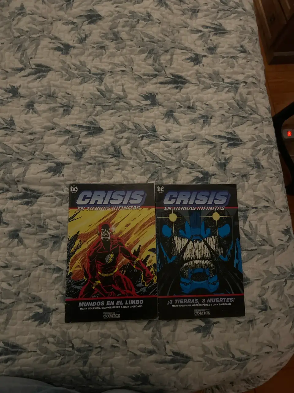 Comics Crisis en Tierras Infinitas