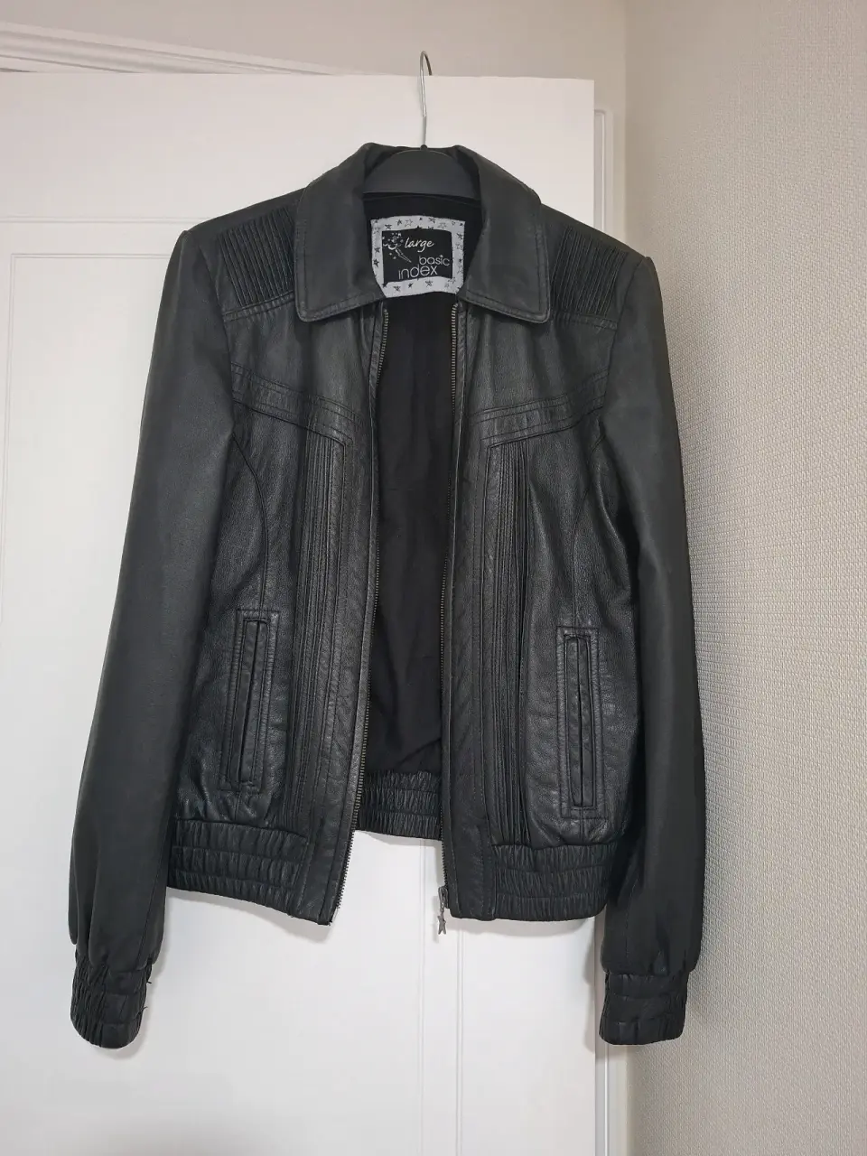 Chaqueta negra de cuero Index.Talla L - miniatura 3