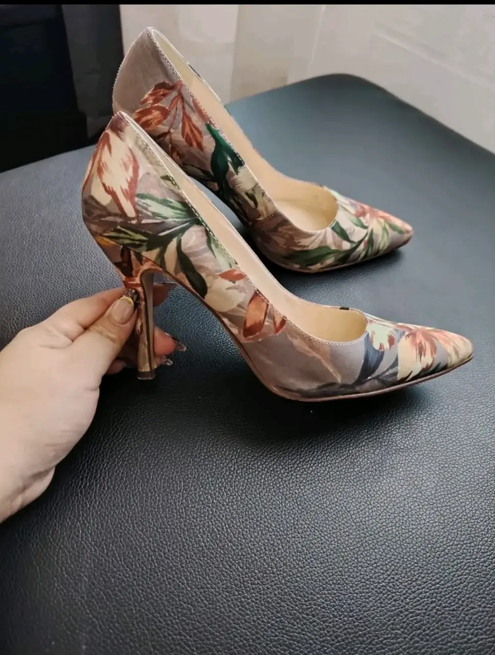 Tacones estampados florales