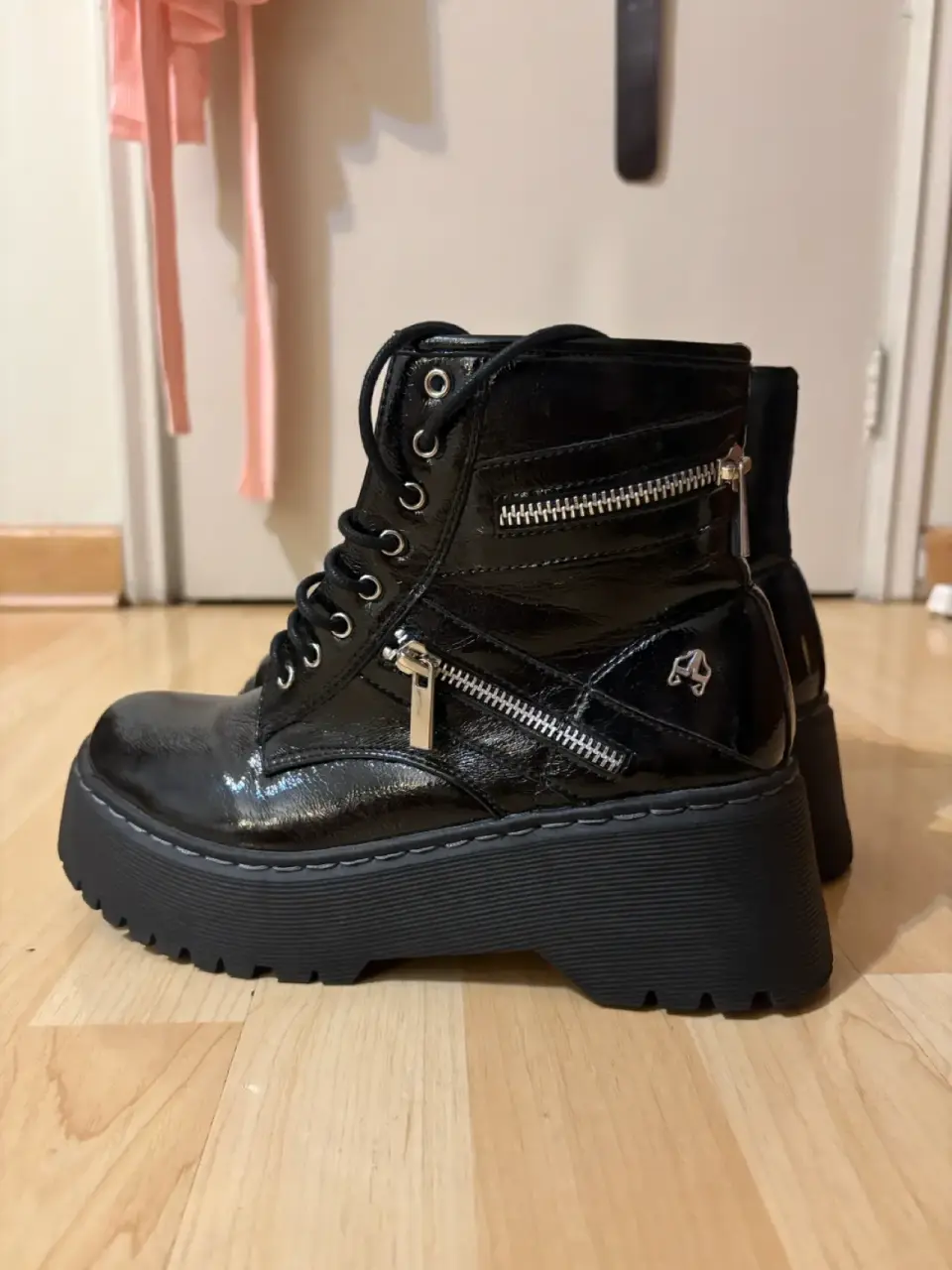Botines negros con plataforma - miniatura 4