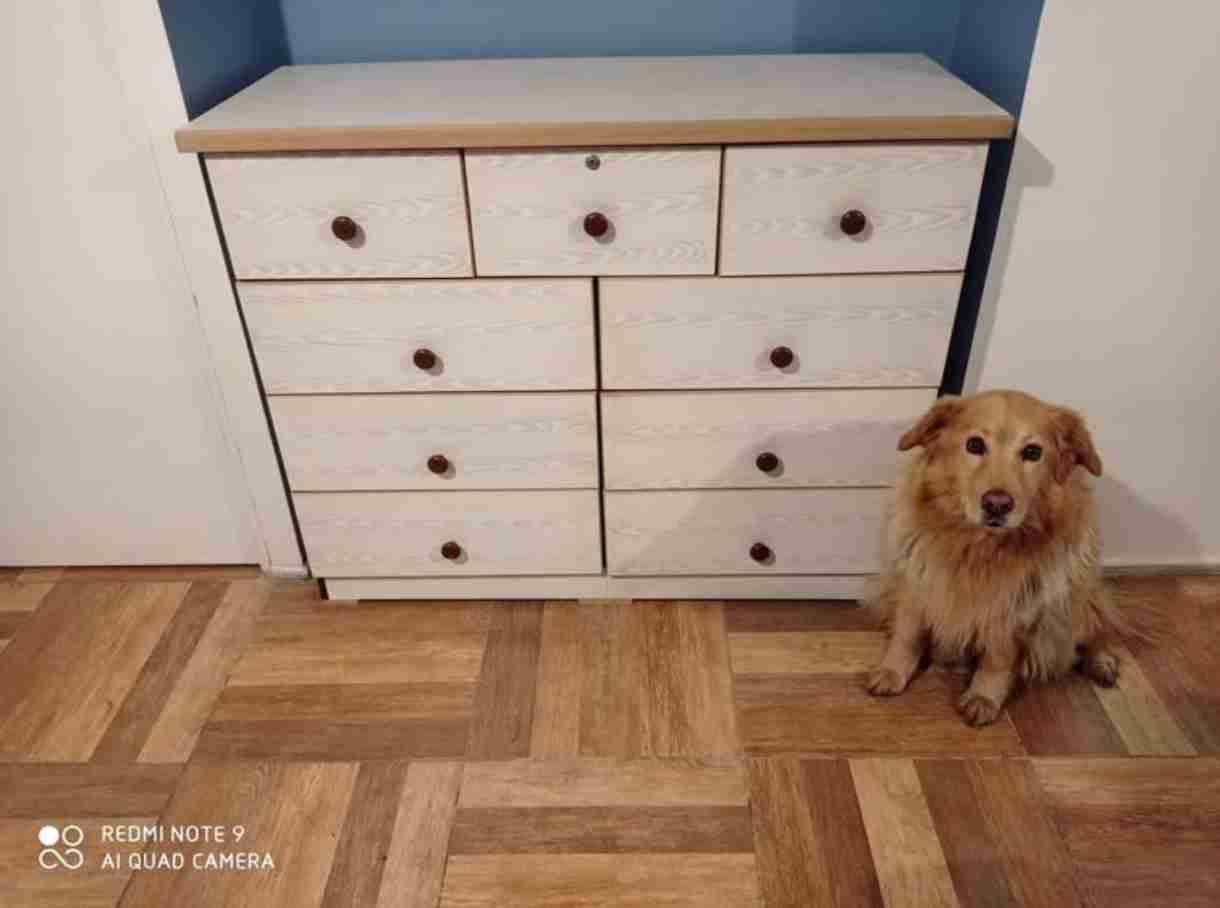 Cómoda de madera clara - miniatura 3