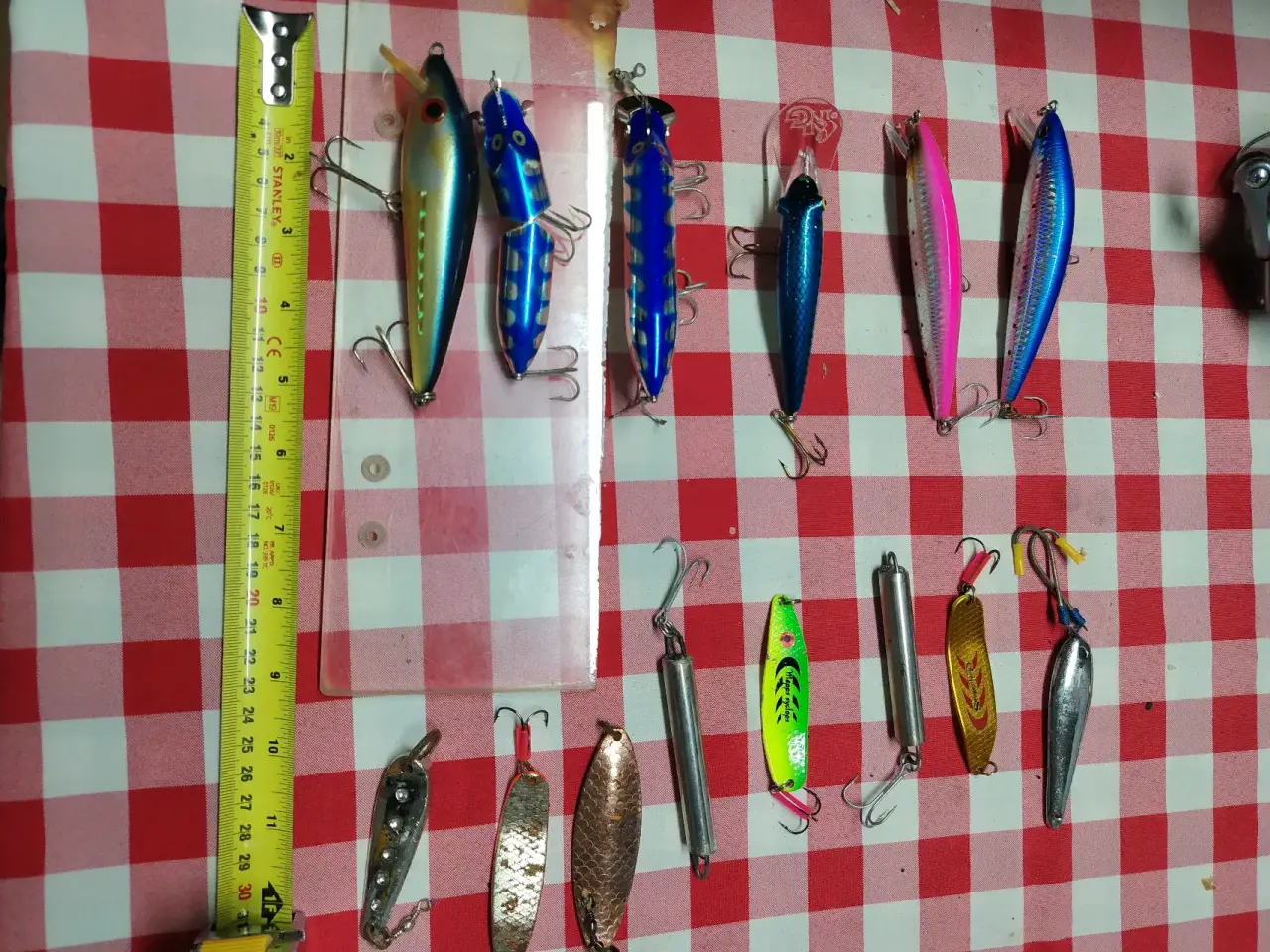 Set de señuelos de pesca variados - miniatura 3