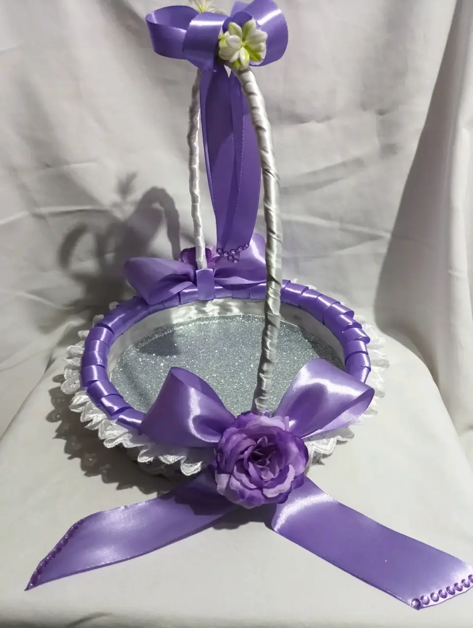 Canasta decorativa con cintas para encintados. - miniatura 2