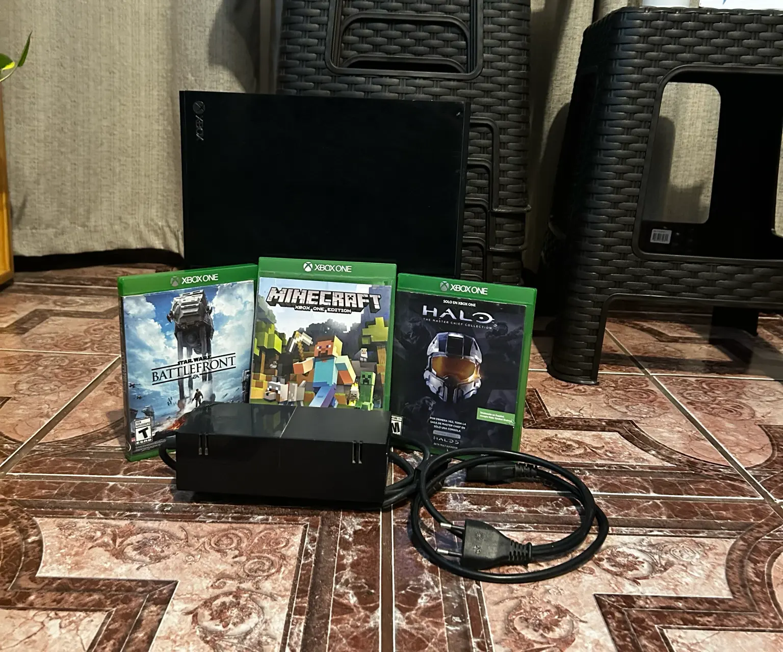 Consola Xbox One con juegos