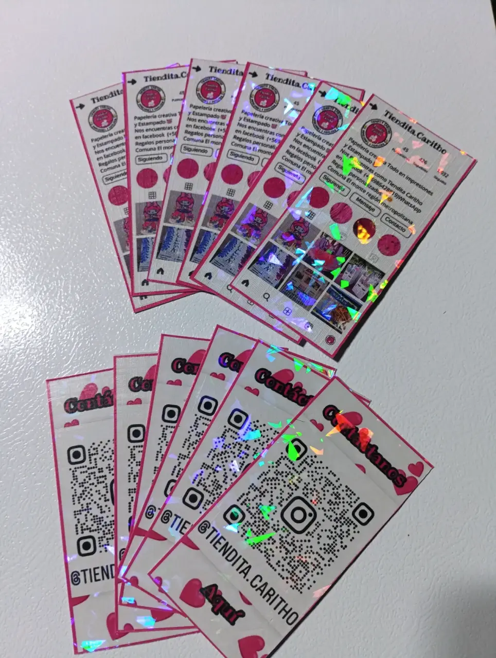 Tarjetas de contacto holográficas personalizadas. - miniatura 1
