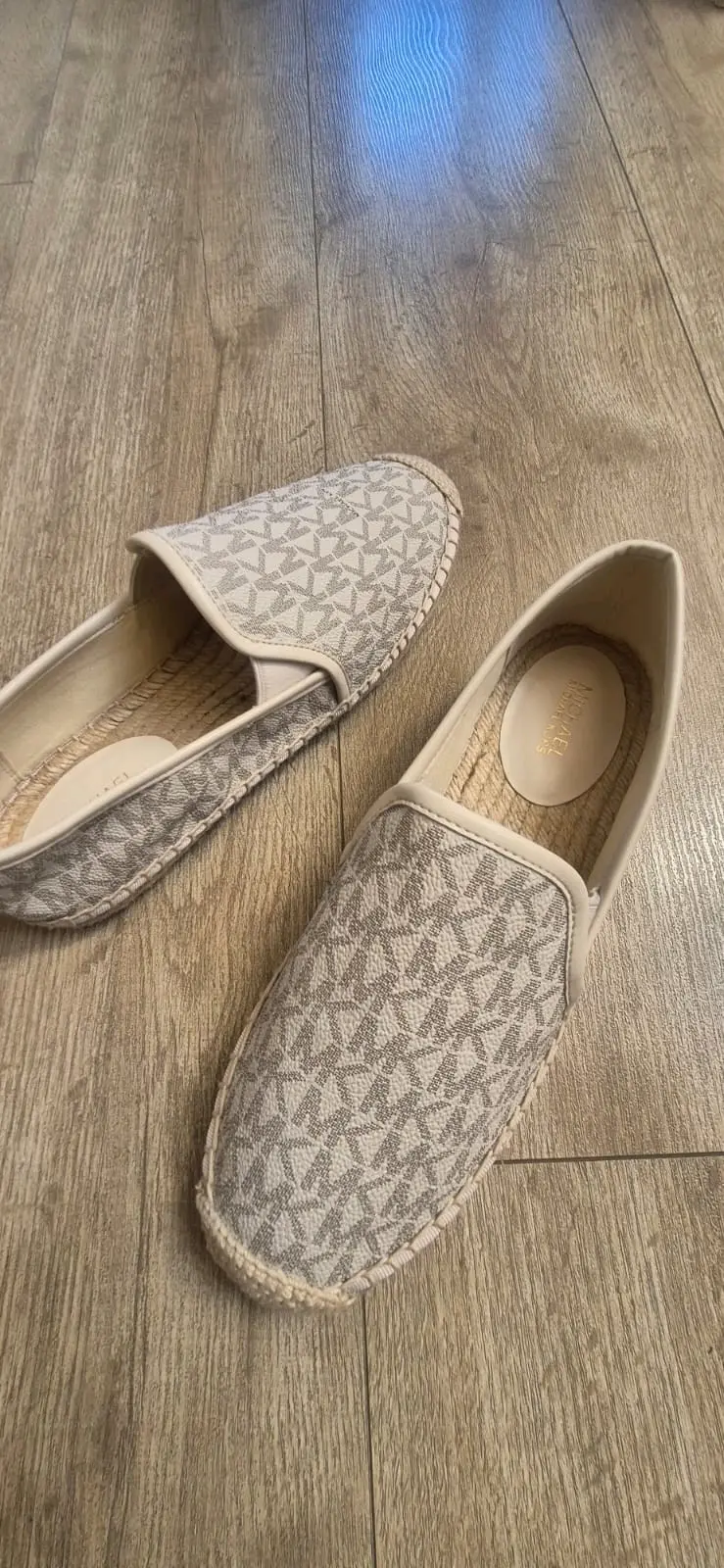 Zapatos planos tipo Alpargata MK - miniatura 2