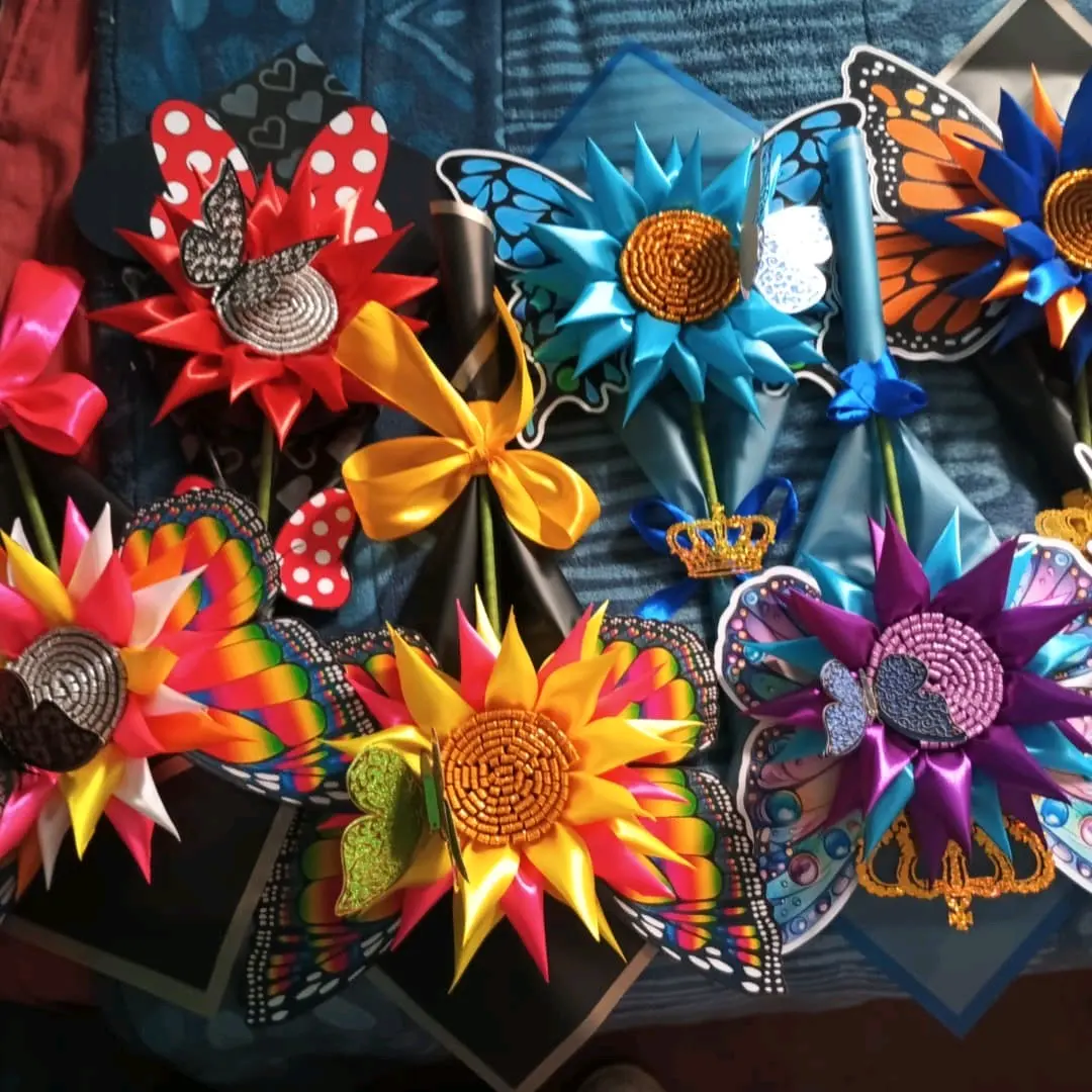 Decoraciones florales artesanales - miniatura 1