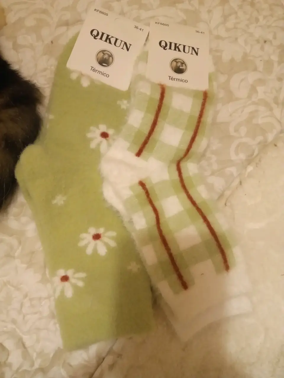 Calcetines de lana nuevos - miniatura 4