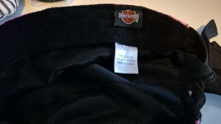 Gorro Harley-Davidson negro con llamas - miniatura 3