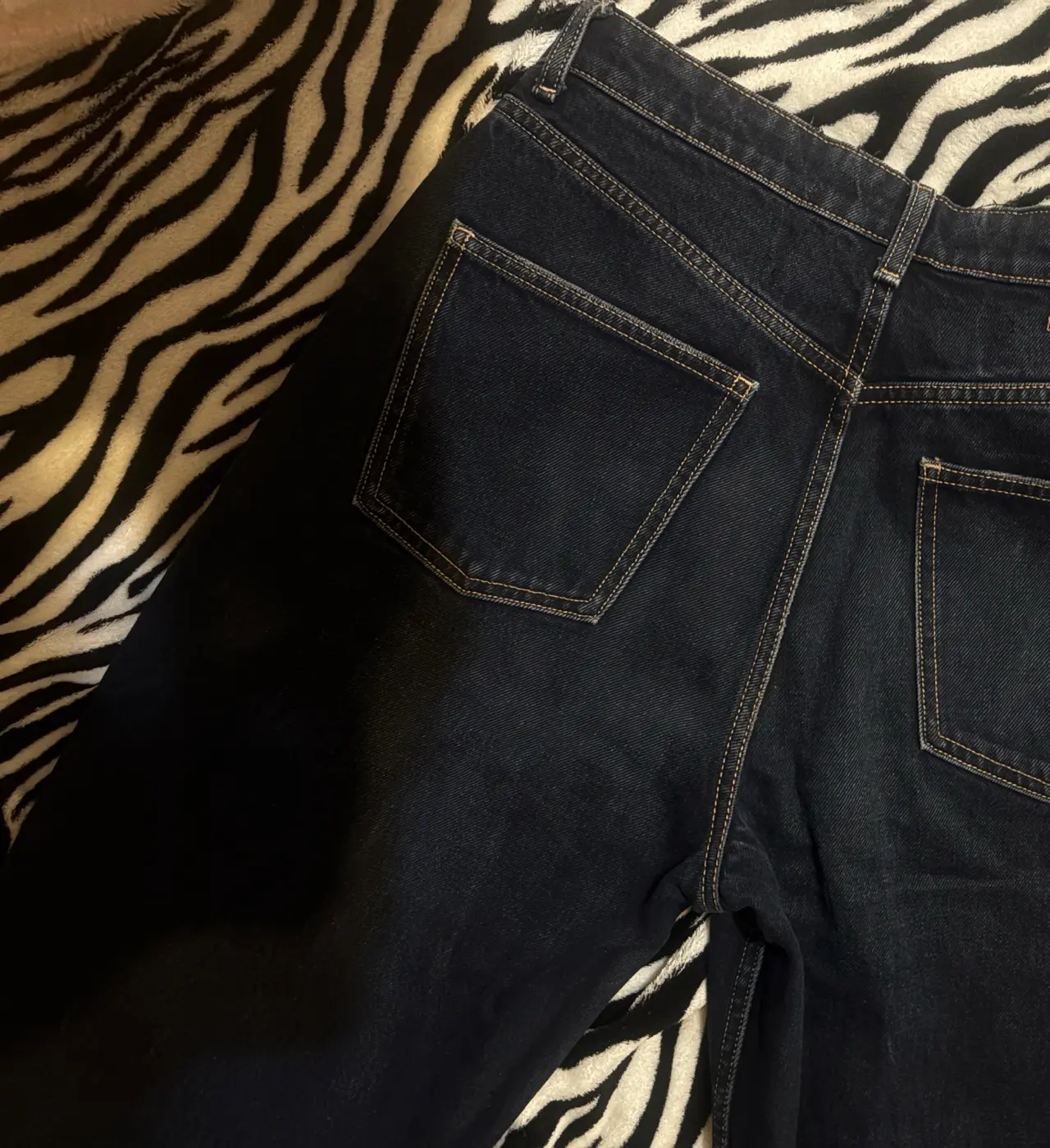 Jeans wide leg Zara azul oscuro - miniatura 3