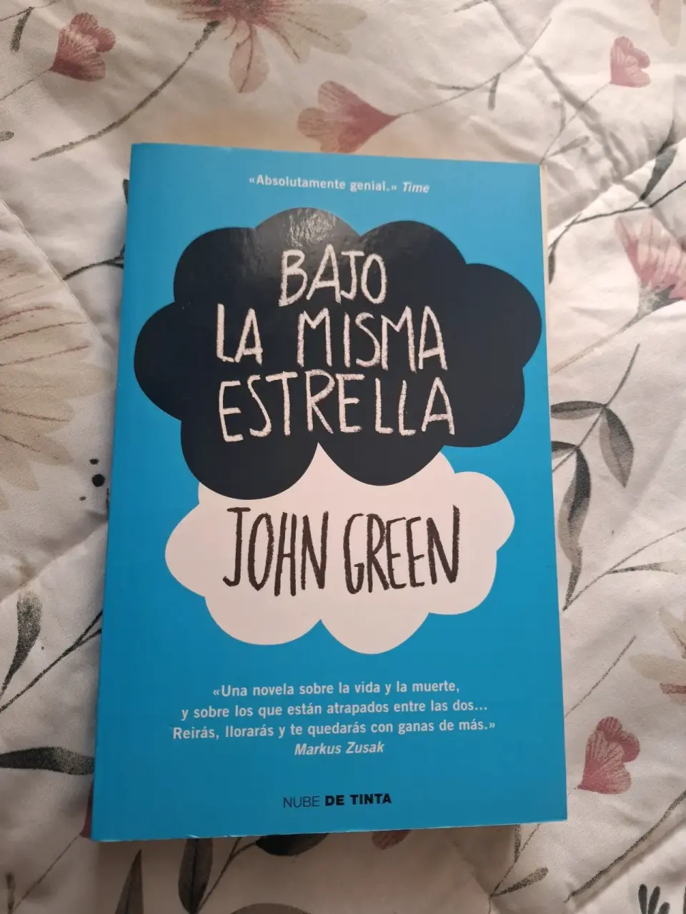 Libro 'Bajo la Misma Estrella'