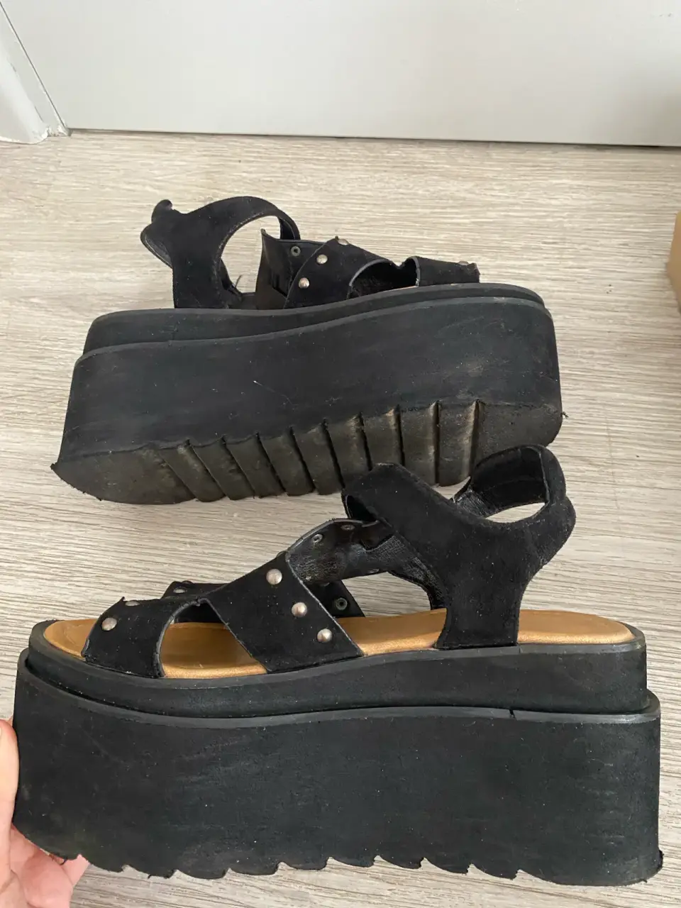 Sandalias con plataformas - miniatura 4