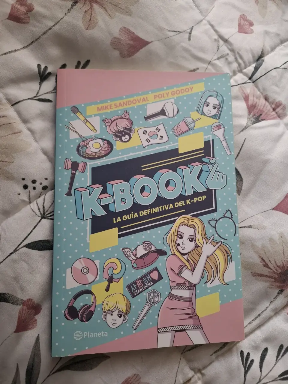Libro K-Book guía definitiva K-Pop