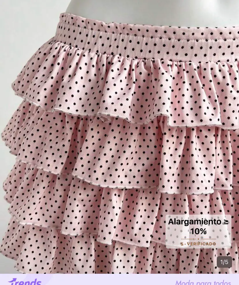Mini falda-short rosa con volantes