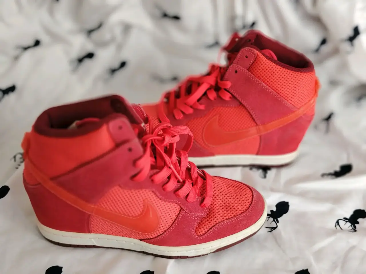 Zapatillas Nike rojas altas