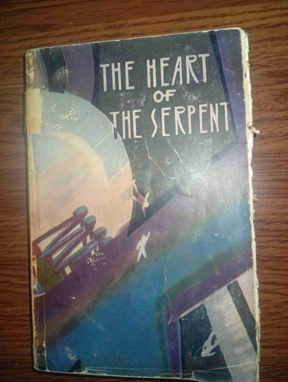 Libro 'The Heart of the Serpent' - miniatura 1