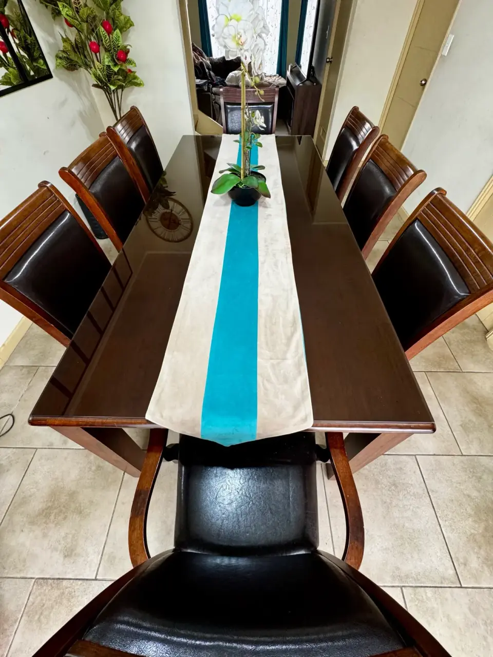 Comedor de madera con 6 sillas 2 sitiales - miniatura 2