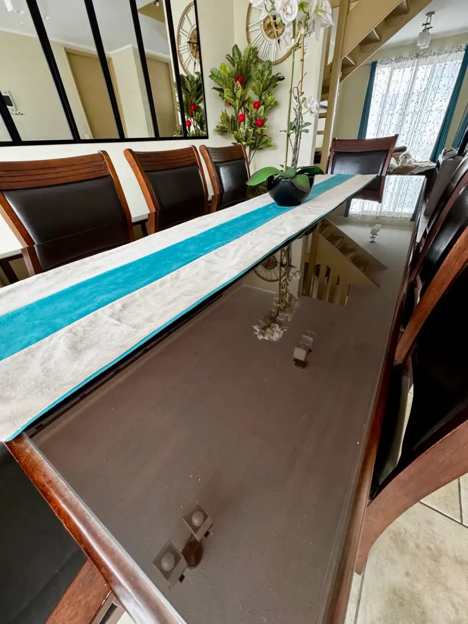 Comedor de madera con 6 sillas 2 sitiales - miniatura 3