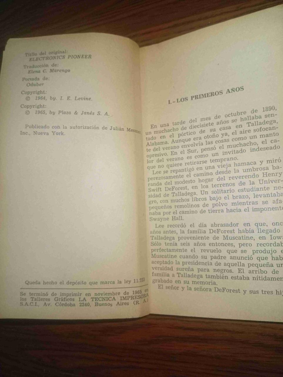 Libro 'Lee DeForest Pionero de la Electrónica' - miniatura 3