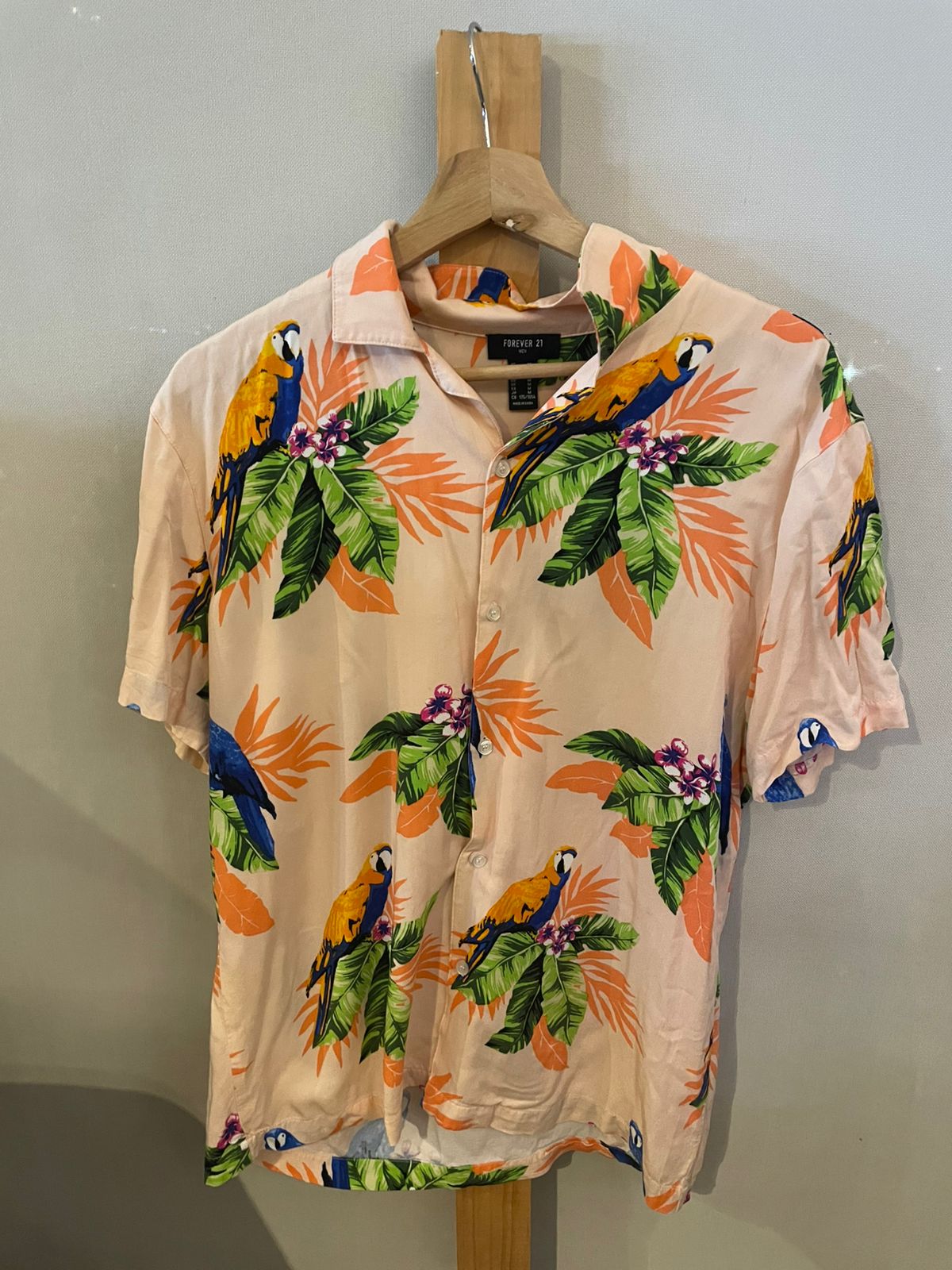 Camisa Hawaiana Rosa Forever 21 Talla M - miniatura 2