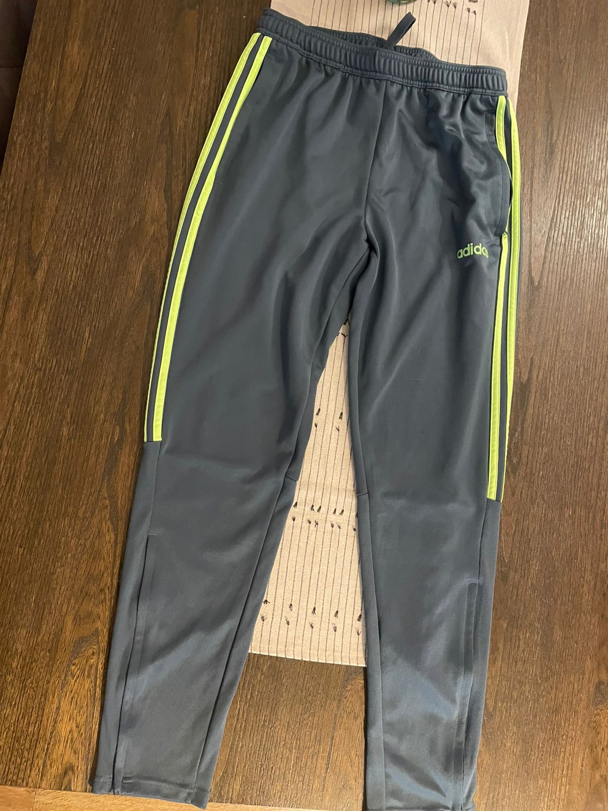 Buso Adidas Talla M - miniatura 1