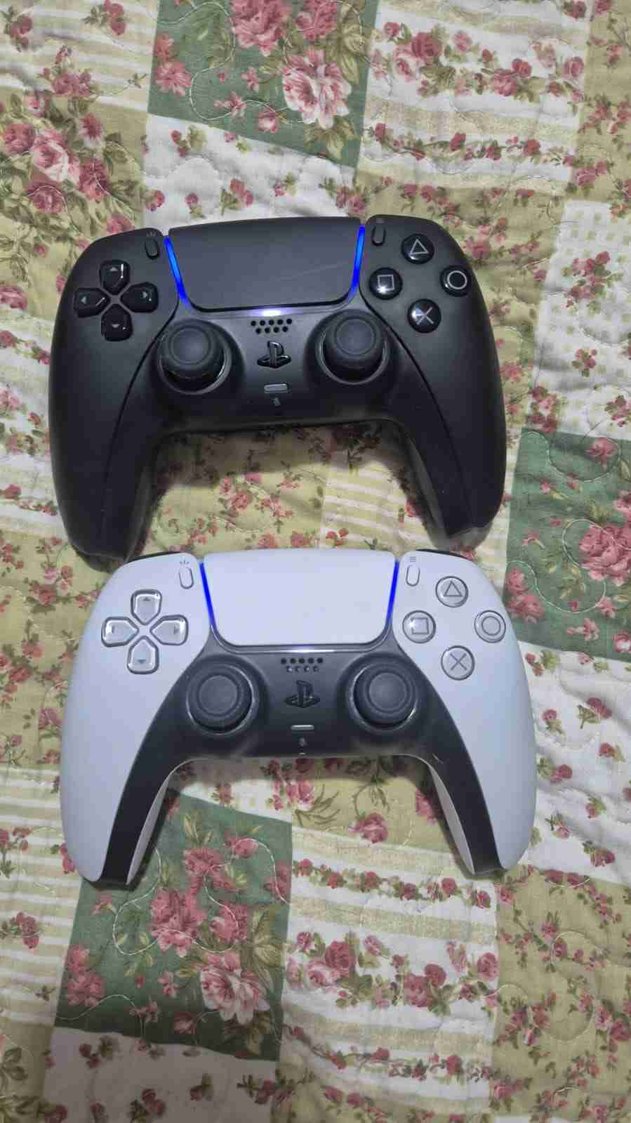 Consola PS5 con dos controles - miniatura 5