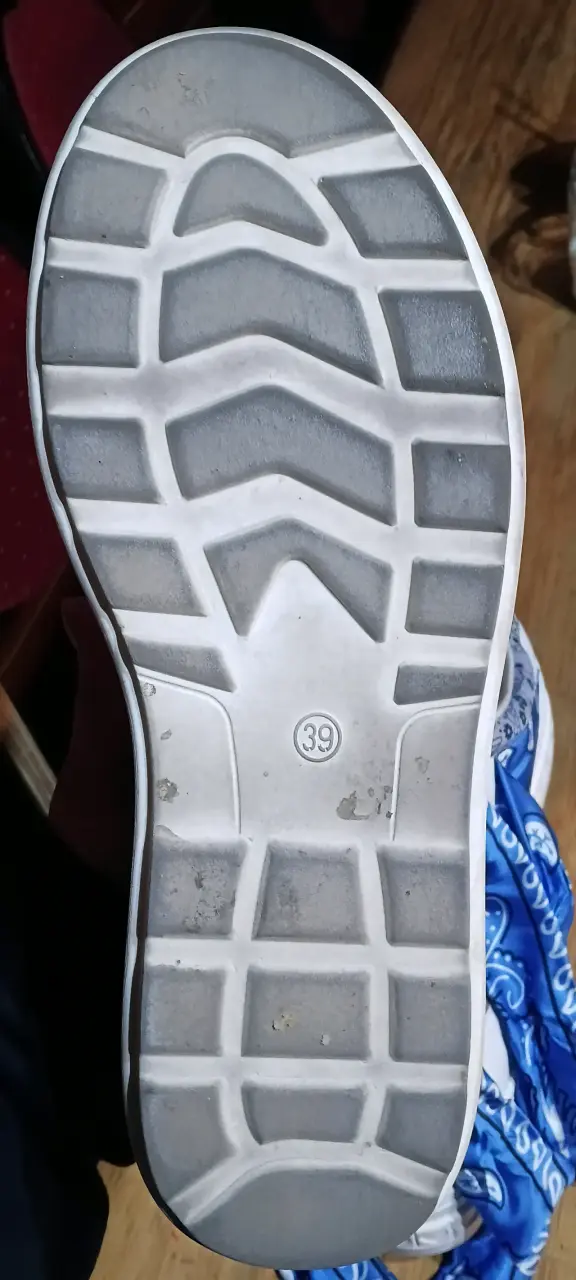 Zapatillas blancas con diseño azul - miniatura 6
