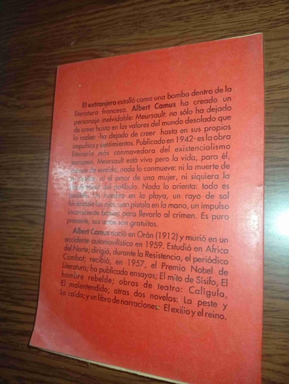 Libro El Extranjero Albert Camus - miniatura 2