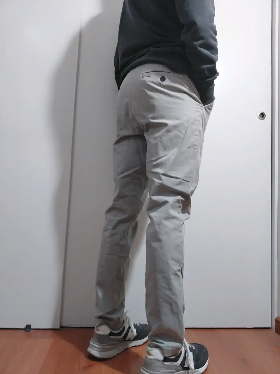 Pantalón chino gris claro - miniatura 2