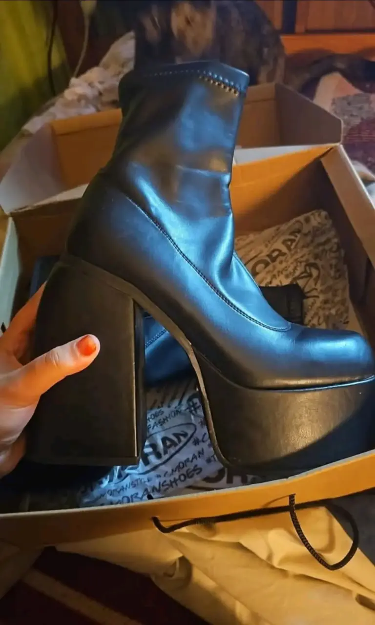 Botines de plataforma negros cmroan
