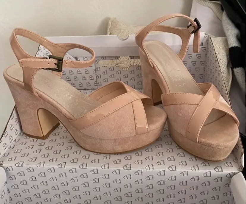Chalas beige de tacón medio - miniatura 2