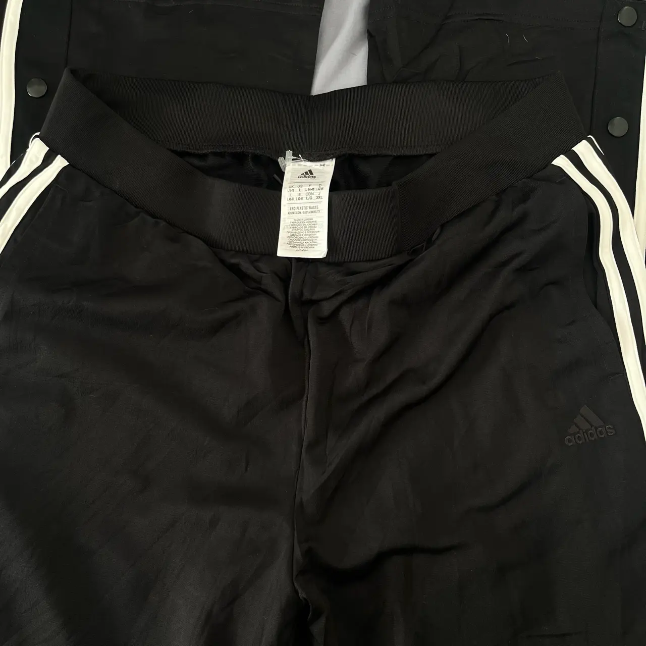 Pantalones Adidas - miniatura 2