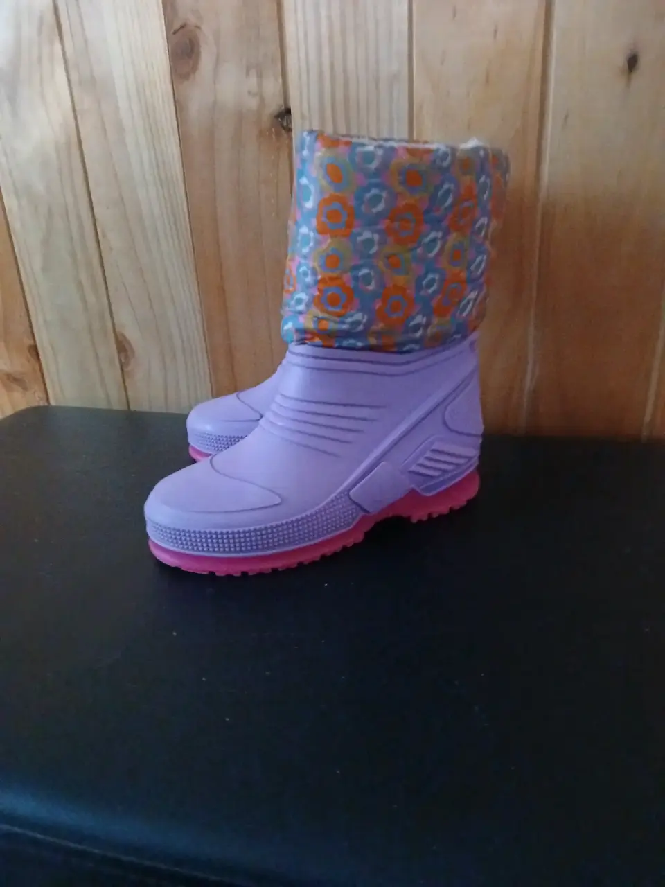 Botas infantiles moradas con diseño - miniatura 1