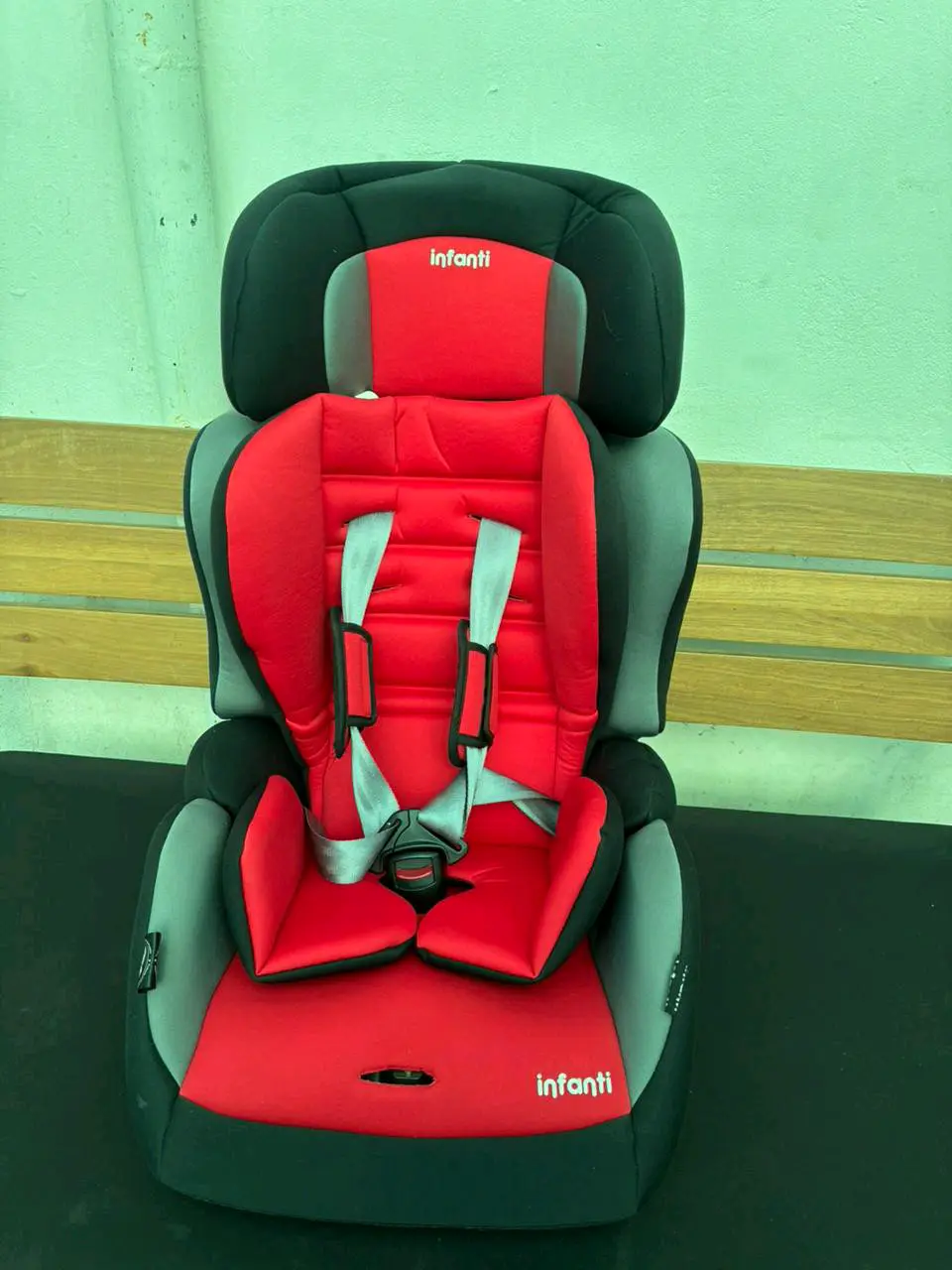 Silla de auto Infanti roja - miniatura 2