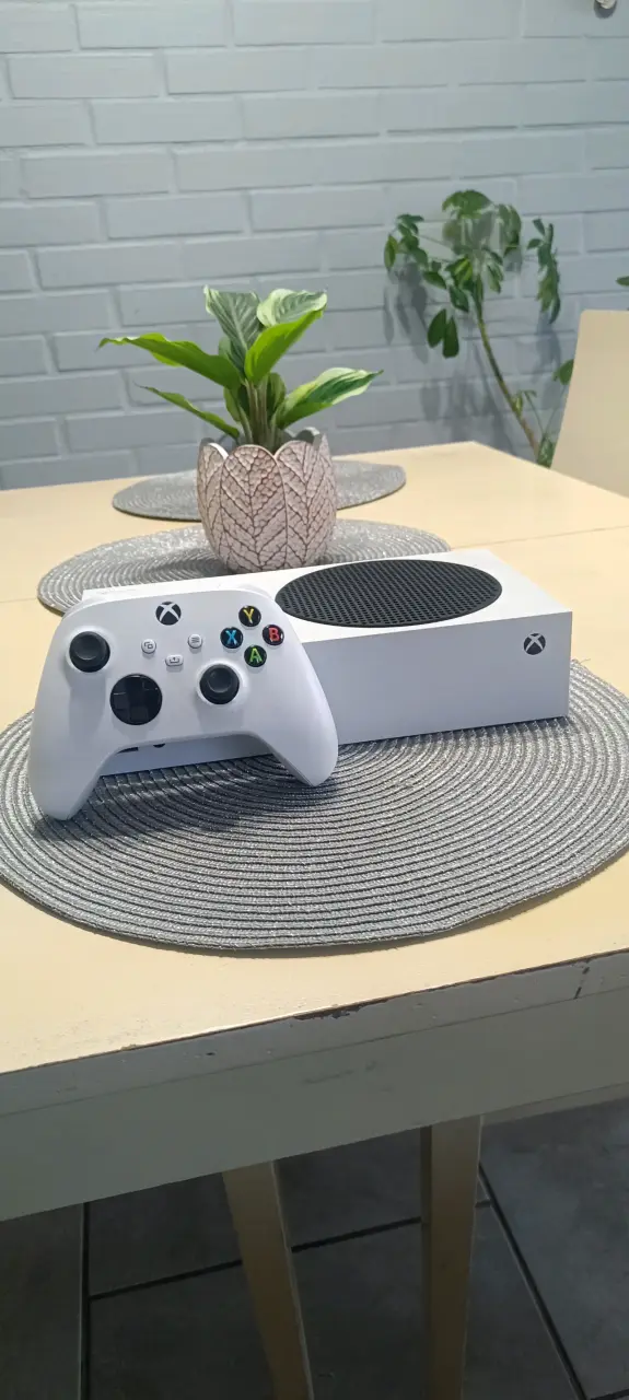 Consola Xbox Series S con control - miniatura 1