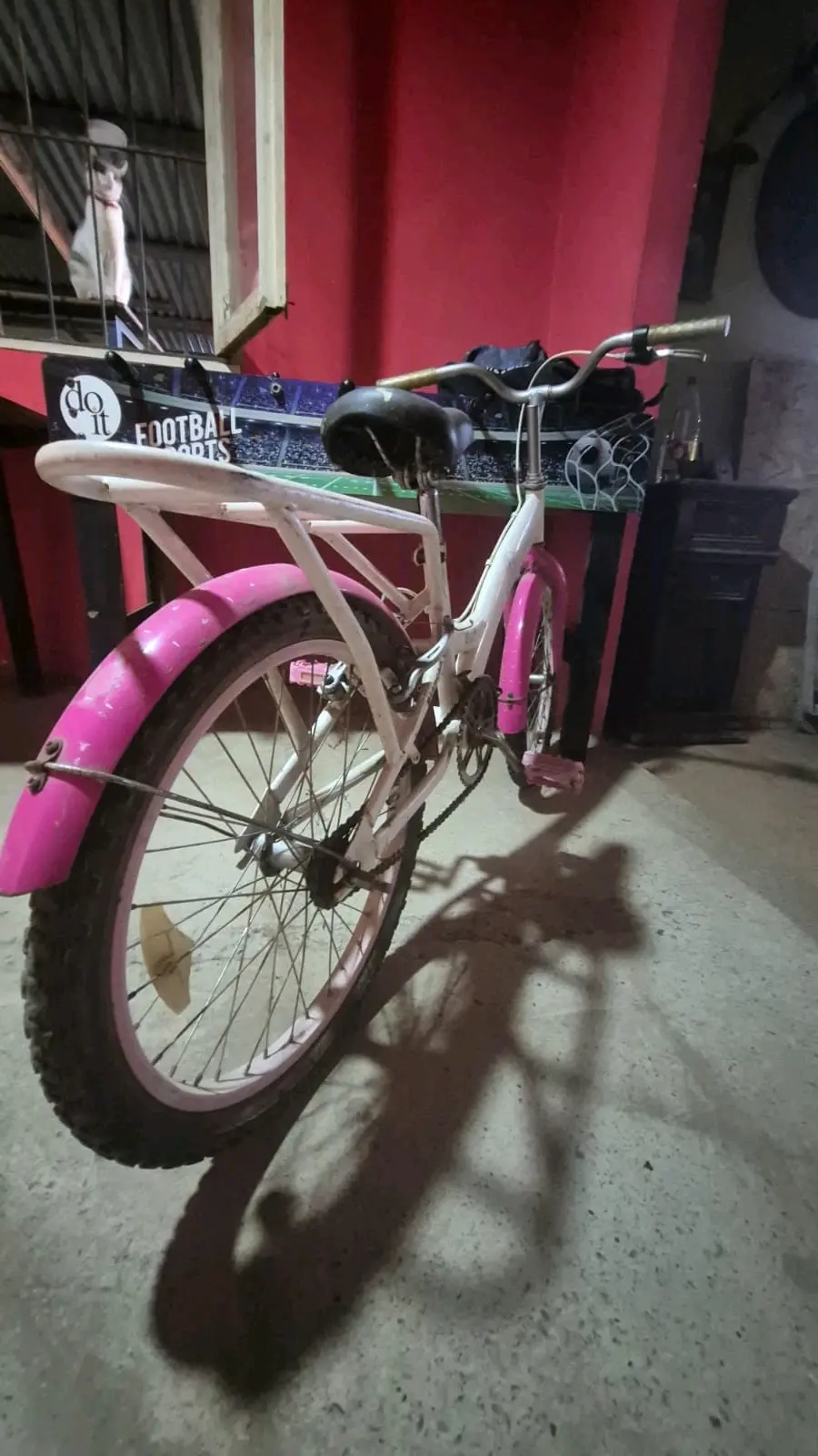 Bicicleta bianchi  infantil rosada usada - miniatura 4