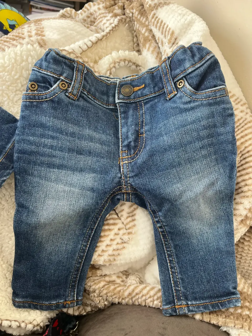 Jeans de bebé azul - miniatura 3