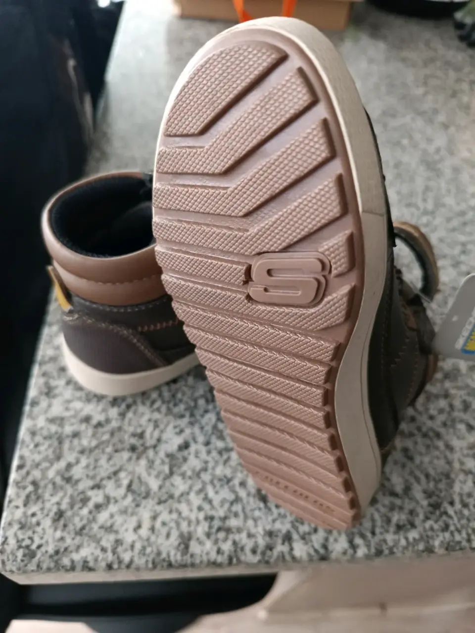 Botines cuero marrón con detalles - miniatura 2