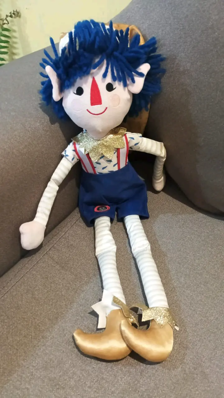 Muñeco de peluche con sombrero - miniatura 4