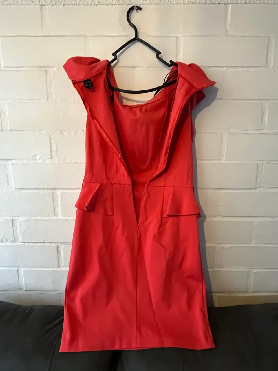 Vestido rojo elegante IO talla 44 - miniatura 4