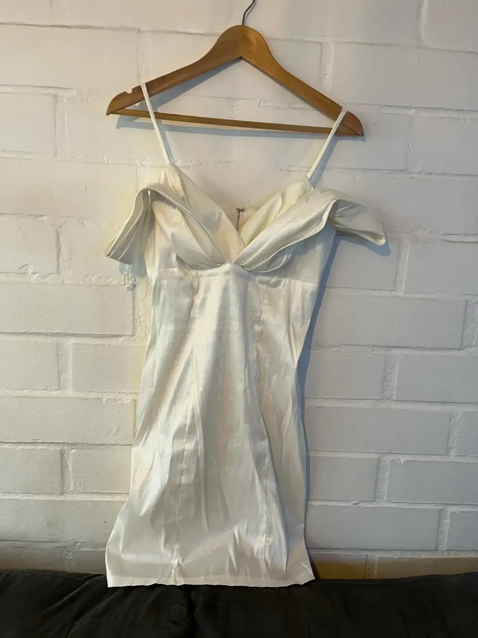 Vestido blanco ajustado - miniatura 3