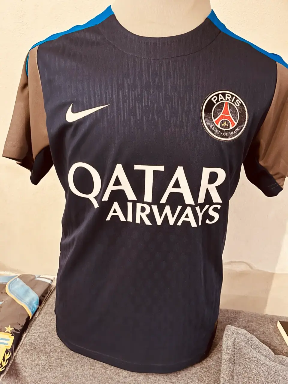 Camisetas de fútbol - miniatura 3